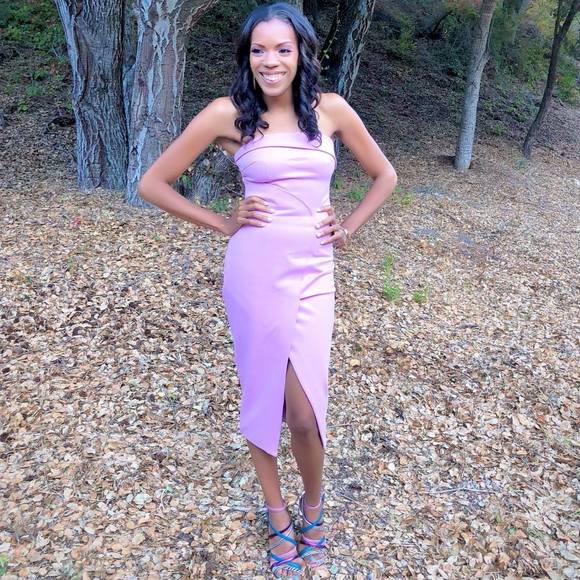 Meet your Posher, Sierra - Picture 1 of 1